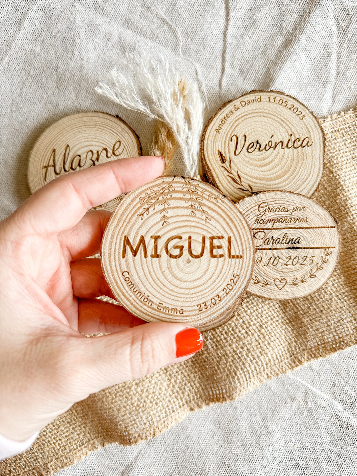 Marca sitios personalizados - Rodajas Madera con imán 🪵