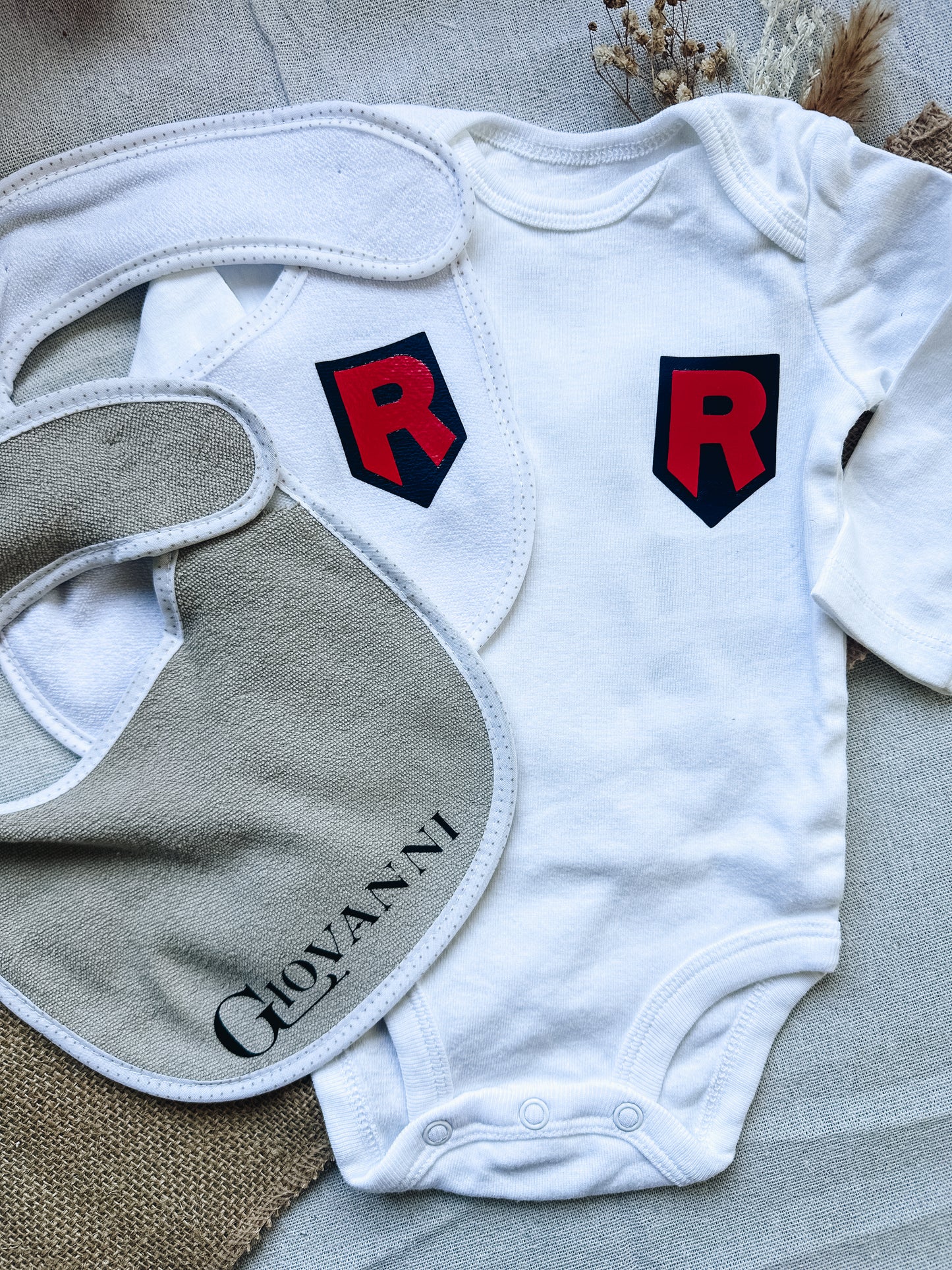 Pack Bebé: Body + Babero + Chupetero 🐣