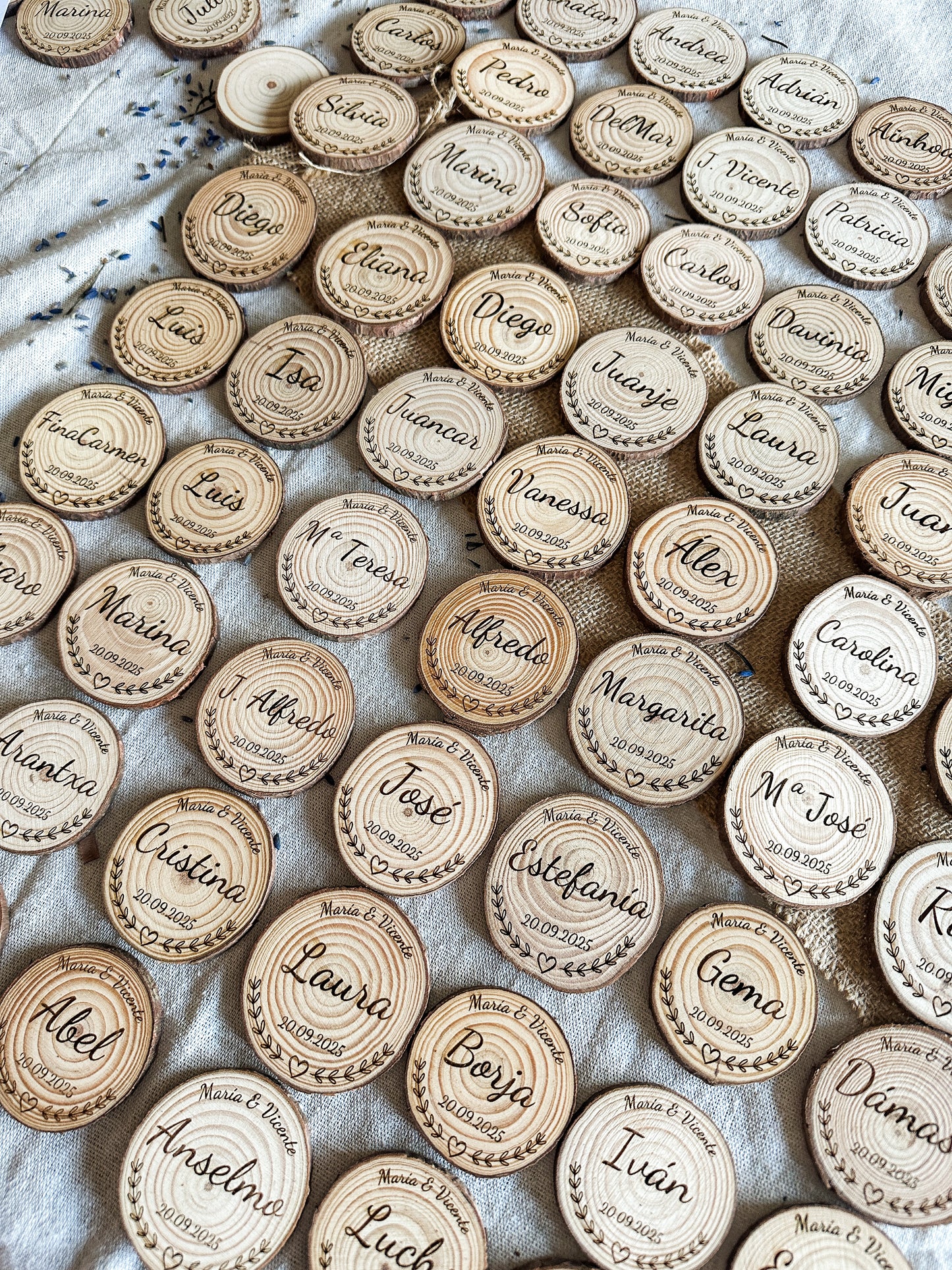 Marca sitios personalizados - Rodajas Madera con imán 🪵
