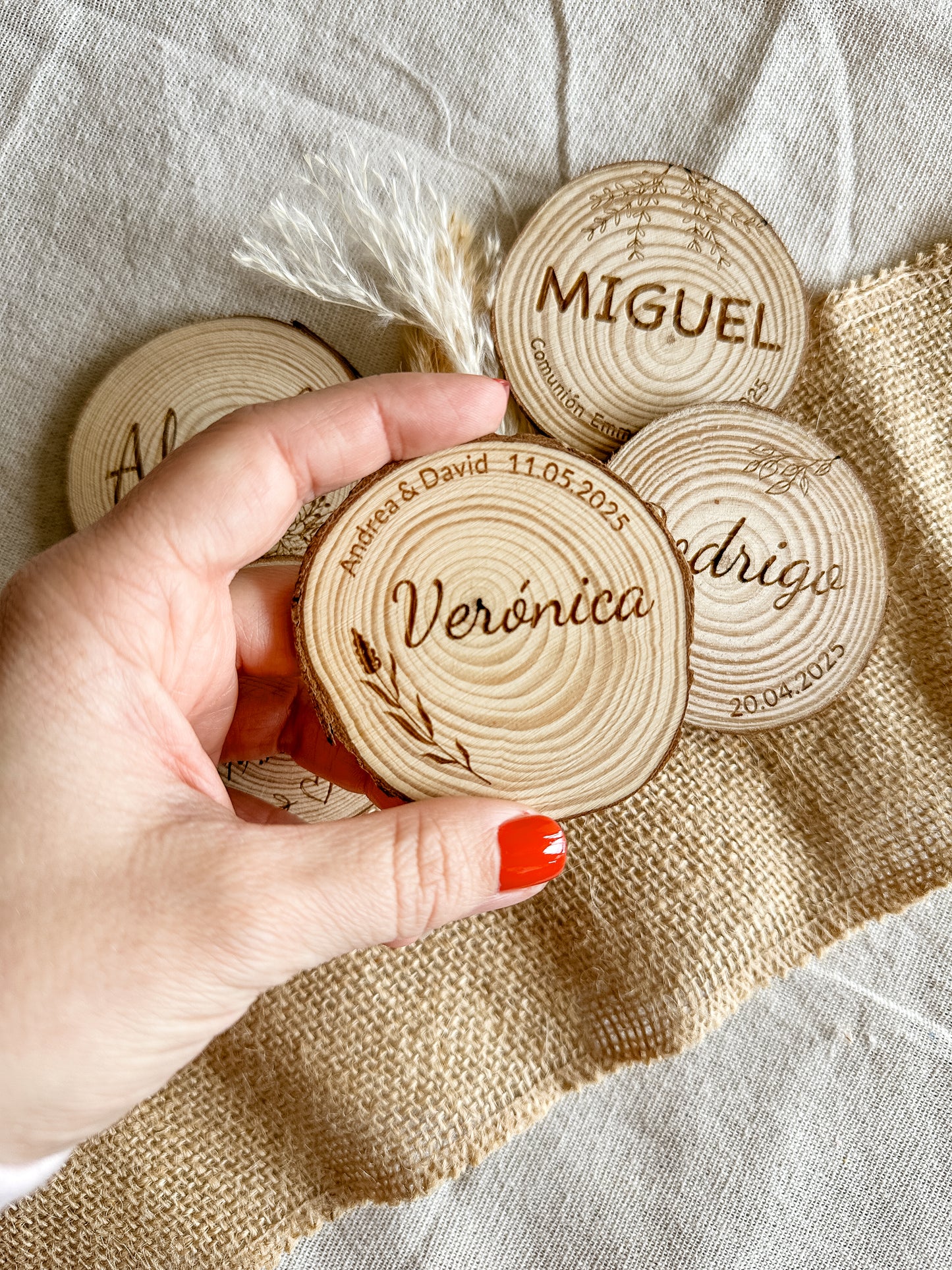 Marca sitios personalizados - Rodajas Madera con imán 🪵