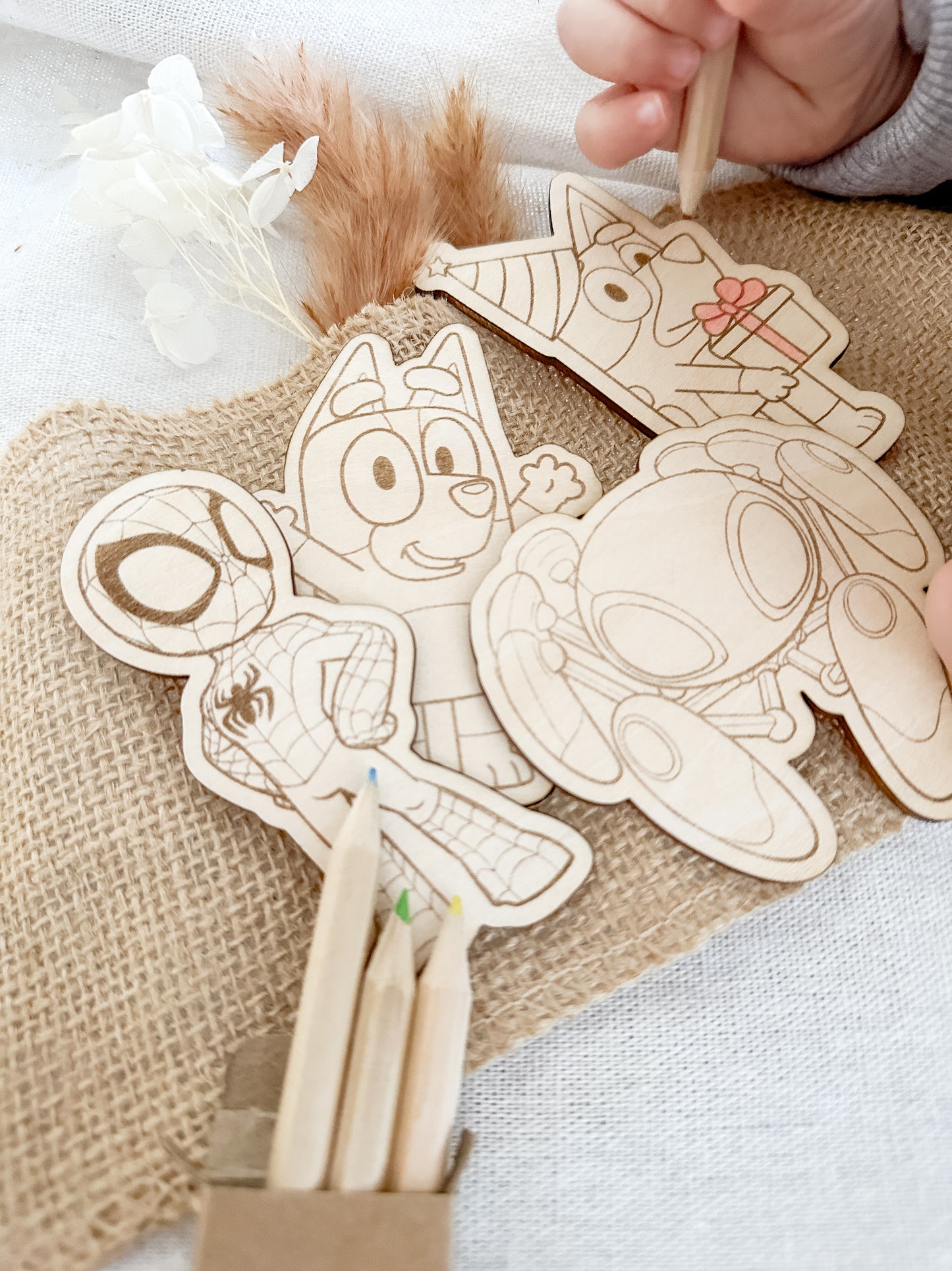 Piezas de madera para colorear + Set colores 🎨