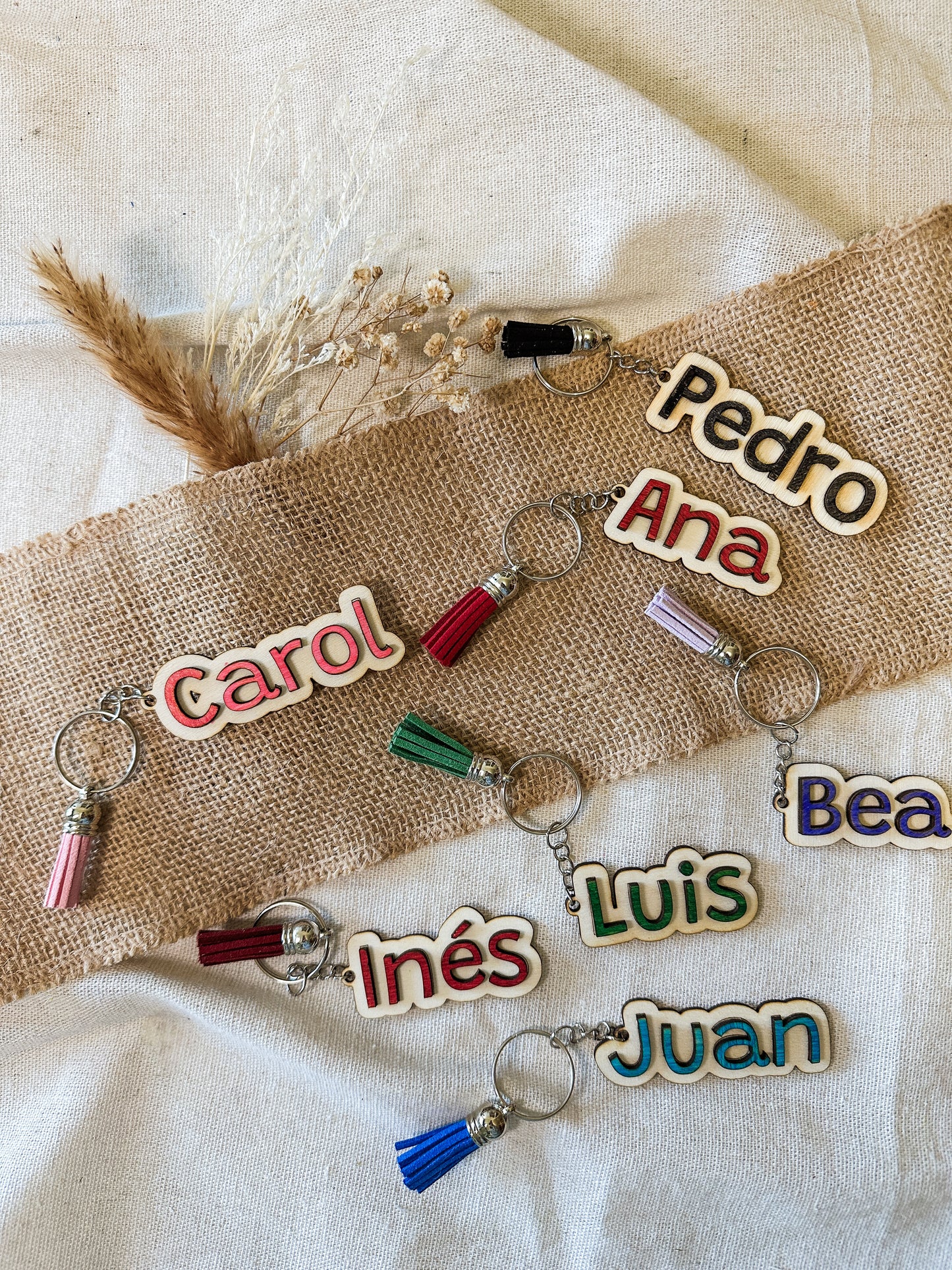 Llaveros nombres de madera 🔑