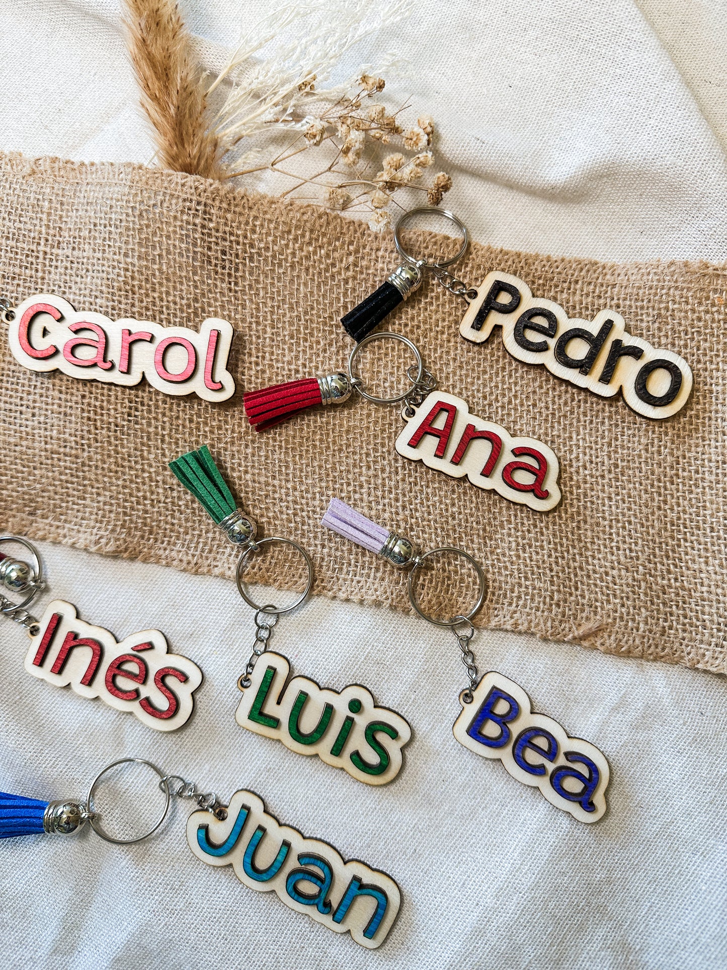 Llaveros nombres de madera 🔑