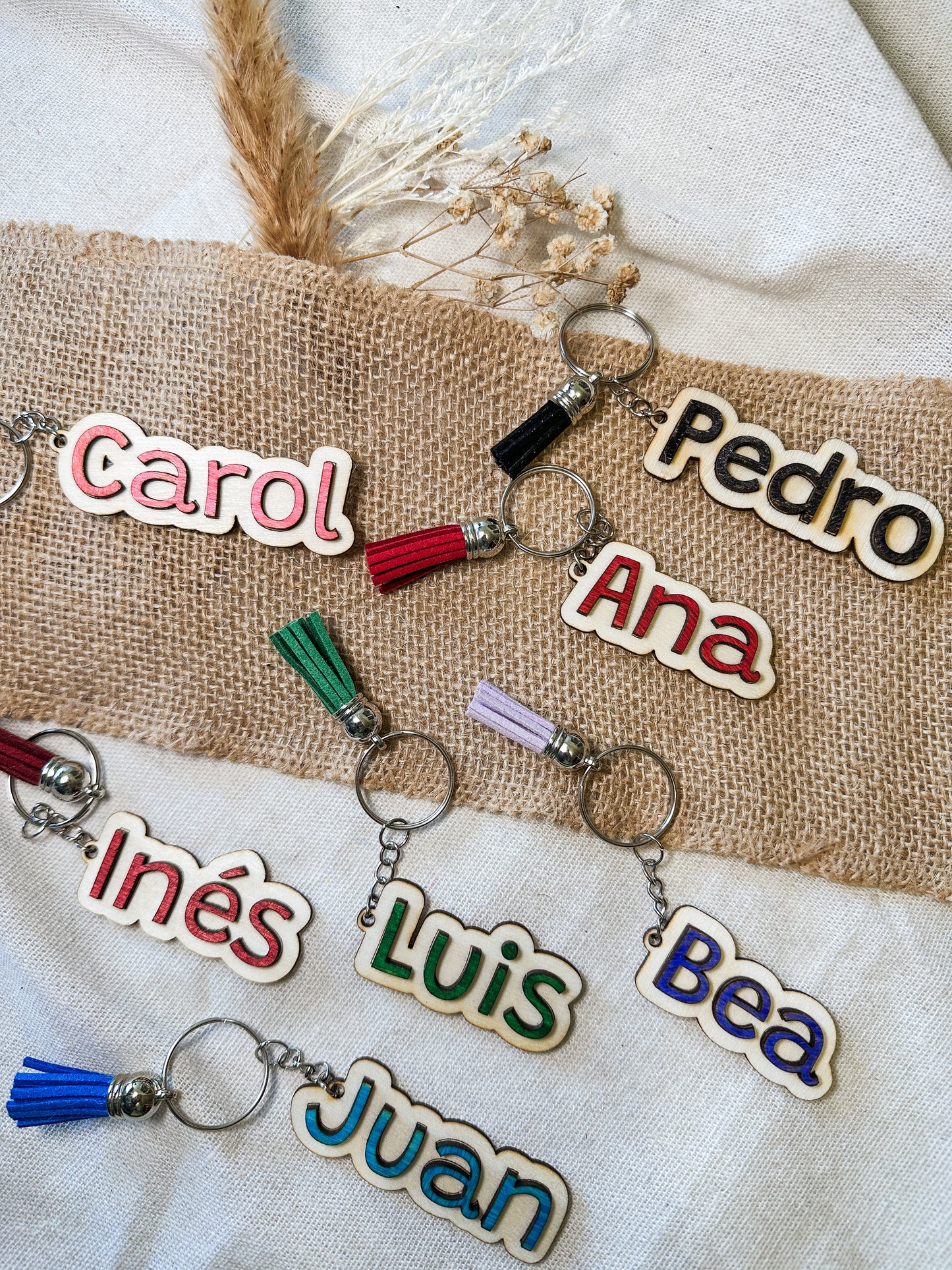 Llaveros nombres de madera 🔑