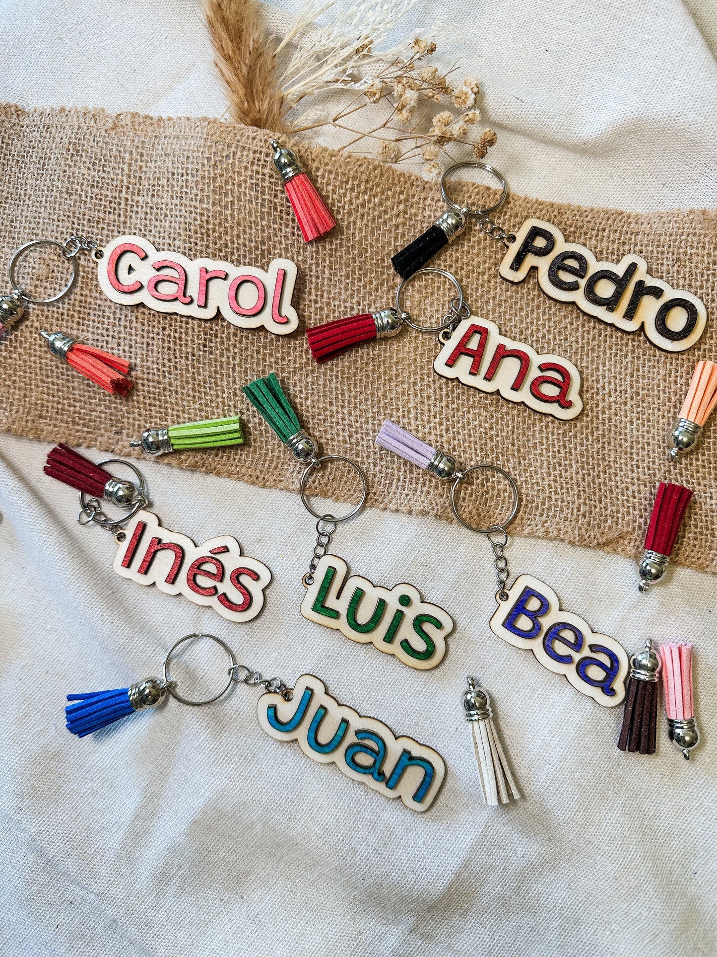 Llaveros nombres de madera 🔑