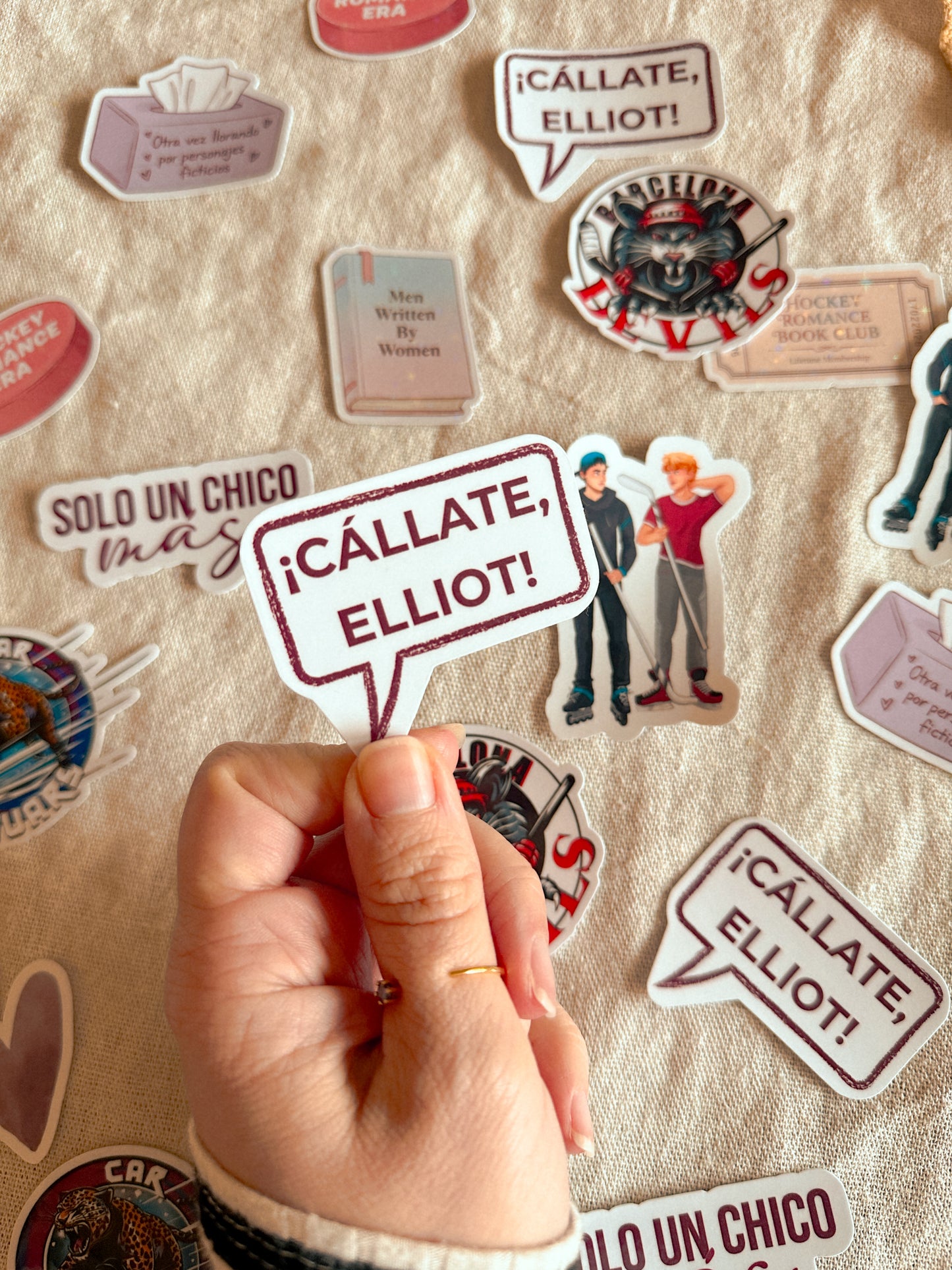 Caja Literaria "Solo un chico más" 🥅 ❤️ - PREVENTA