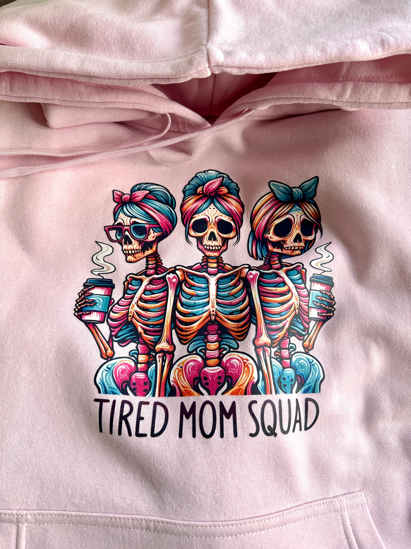 Sudadera - Tired Mom Squad - Última Unidad