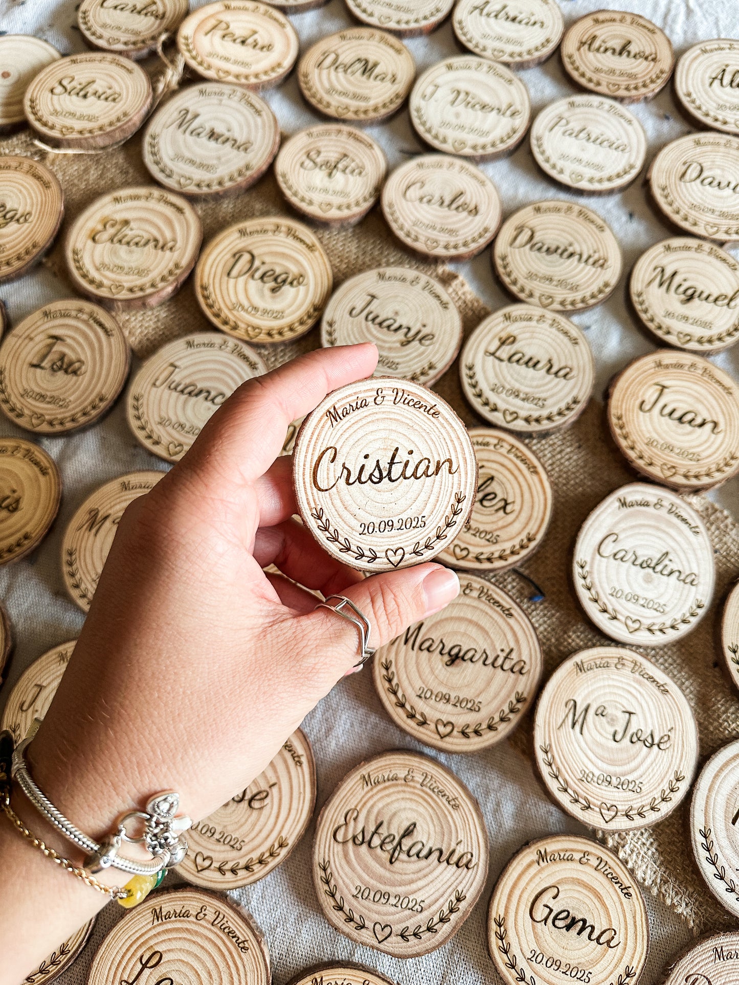 Marca sitios personalizados - Rodajas Madera con imán 🪵