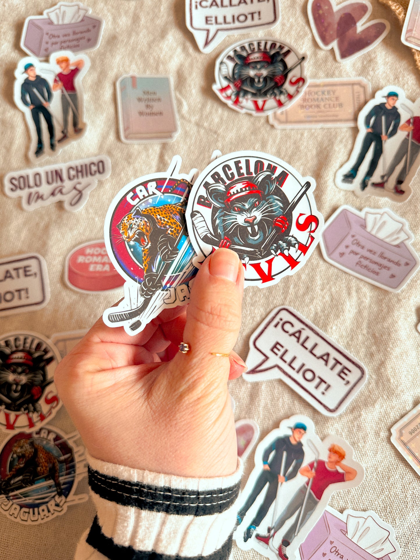 Caja Literaria "Solo un chico más" 🥅 ❤️ - PREVENTA